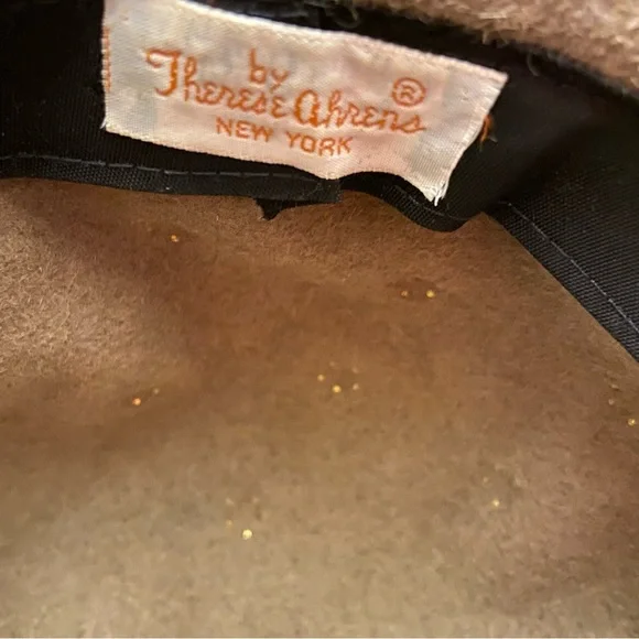 Therese Ahrens New York Light Brown Wide Brim with Bow & Gold Studs Vintage Hat - Picture 3 of 5